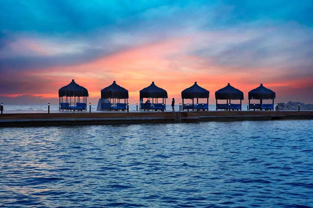 اسکله LE BLEU RESORT